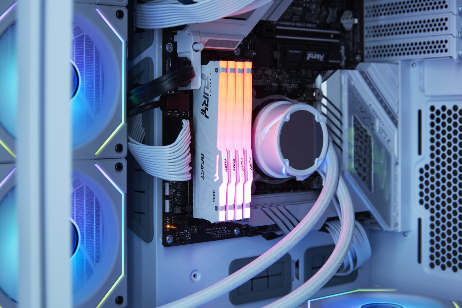64GB Kingston FURY Beast RGB weiß DIMM Kit, DDR5-5600, XMP/EXPO - KF556C36BWEAK2-64